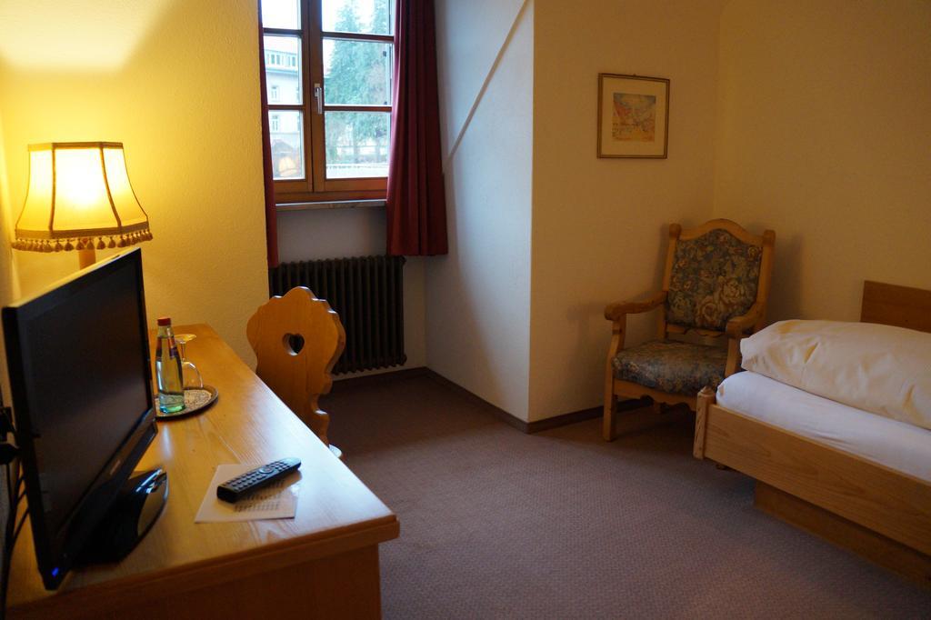 Hotel Zum Ochsen Furtwangen Oda fotoğraf